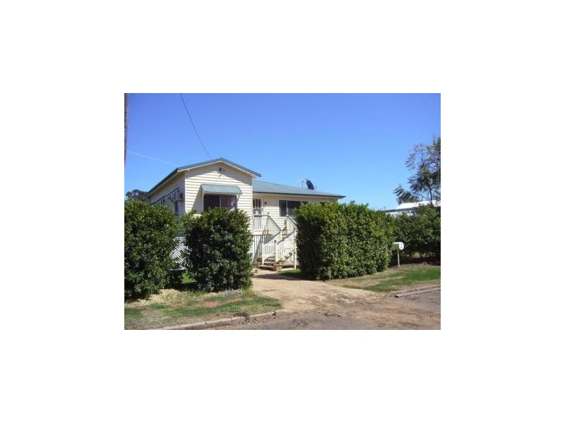 24 CORDELIA STREET, Surat QLD 4417
