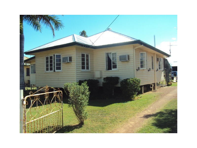 77 THISTLE STREET, Blackall QLD 4472