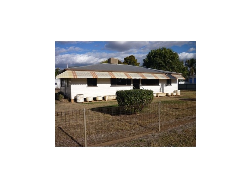 168 Victoria St, St George QLD 4487