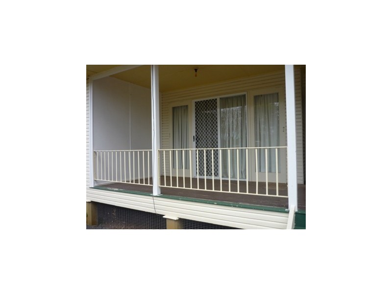 18 Victoria St, St George QLD 4487