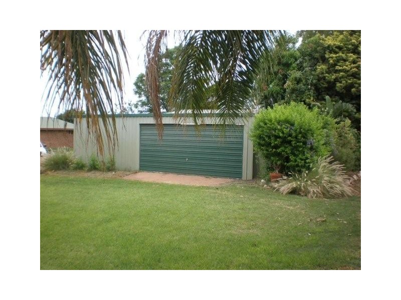 32 Bowen Street, St George QLD 4487