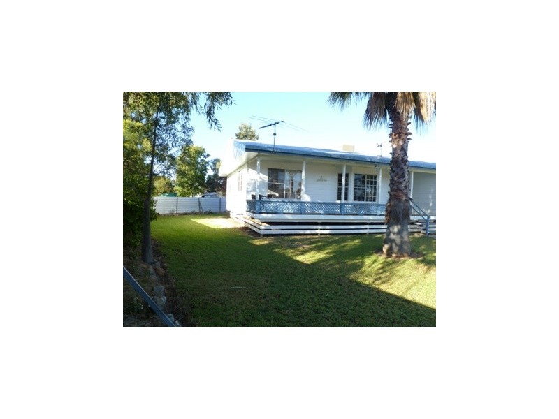24 ELMER ST, Roma QLD 4455