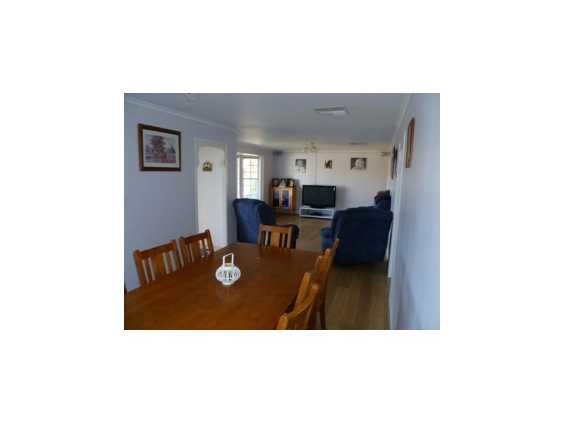 24 ELMER ST, Roma QLD 4455