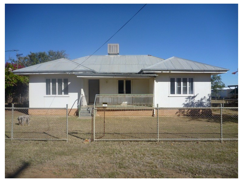 39 Quail Street, Longreach QLD 4730