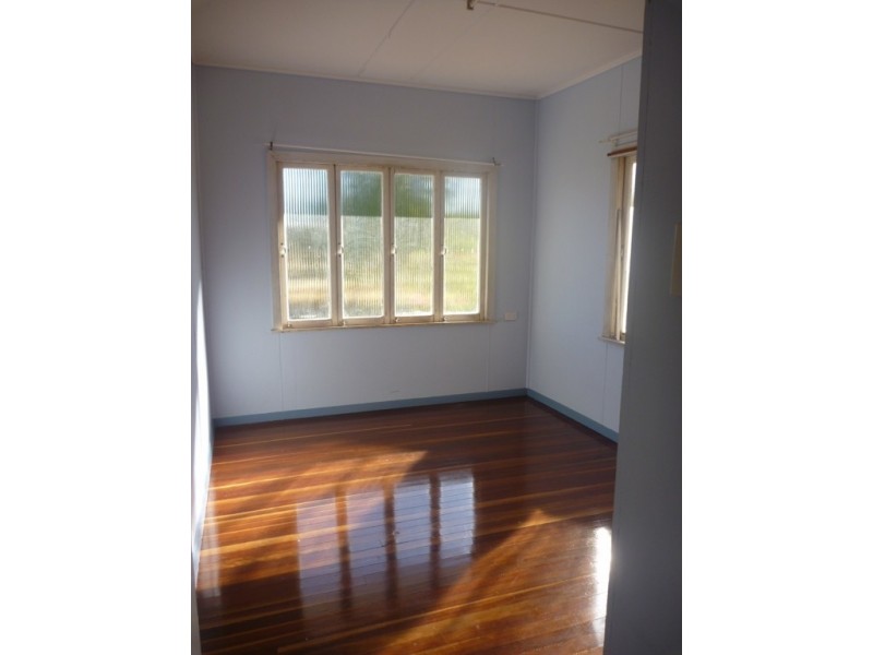 39 Quail Street, Longreach QLD 4730