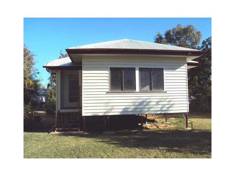 52 THISTLE STREET, Blackall QLD 4472