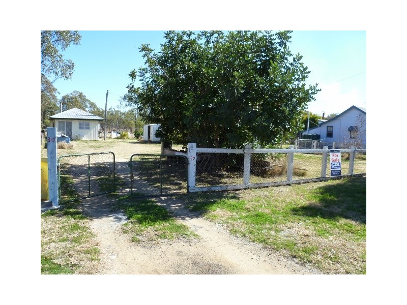 30 CORONATION, Injune QLD 4454