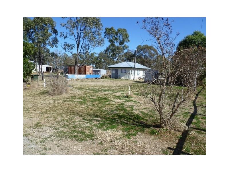 30 CORONATION, Injune QLD 4454