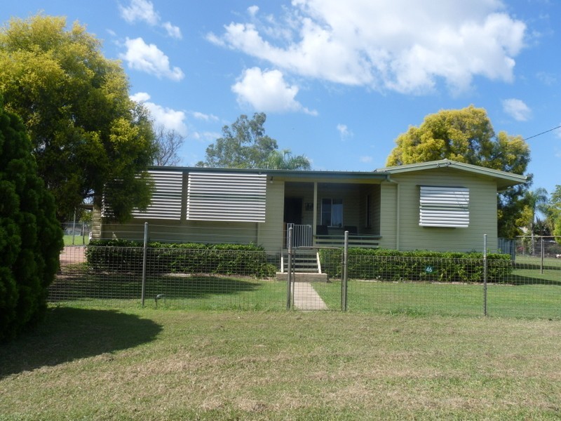 46 North Street, Taroom QLD 4420