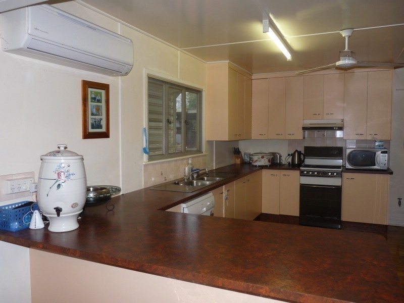 46 North Street, Taroom QLD 4420