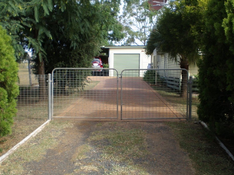 46 North Street, Taroom QLD 4420