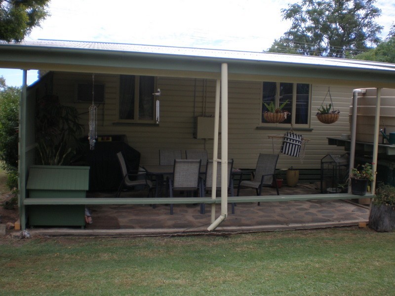 46 North Street, Taroom QLD 4420