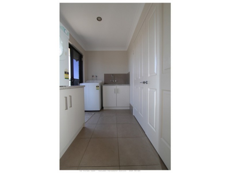 7 BEETSON DRIVE, Roma QLD 4455