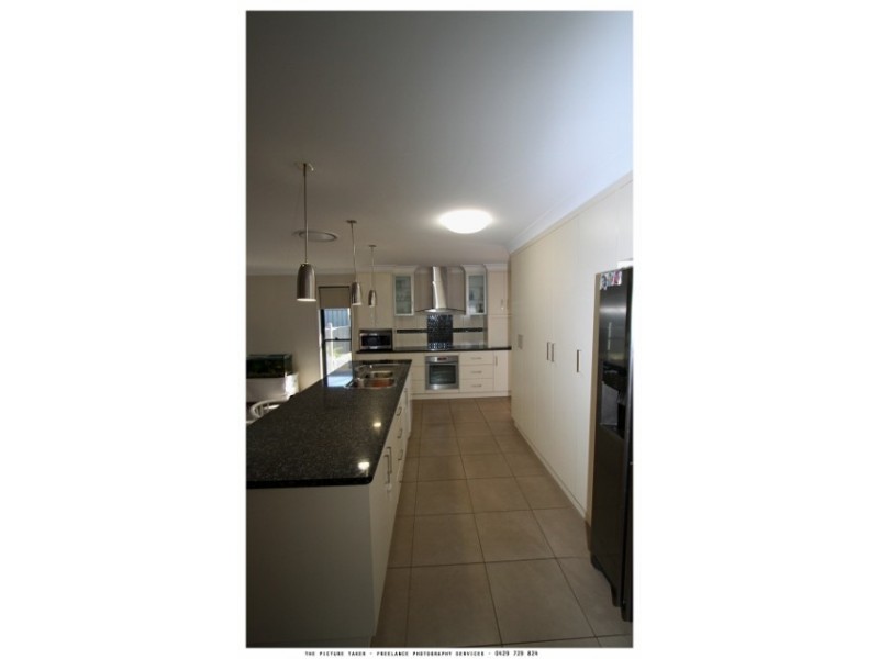7 BEETSON DRIVE, Roma QLD 4455