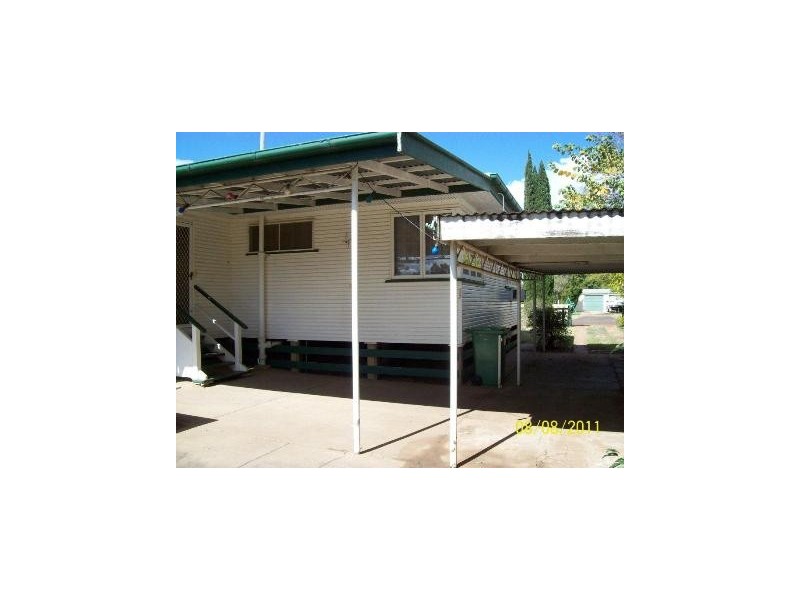 9 Anne Street, St George QLD 4487