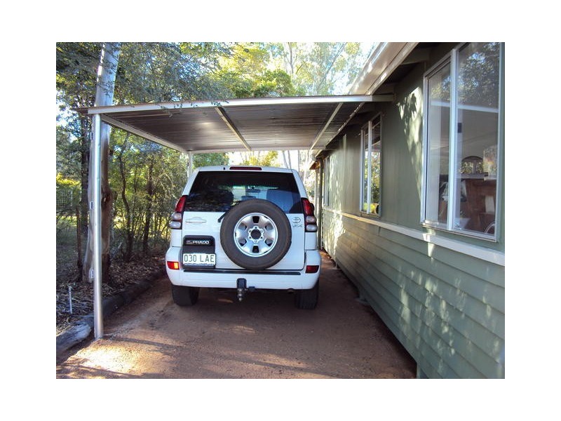 13 SHAMROCK STREET, Blackall QLD 4472