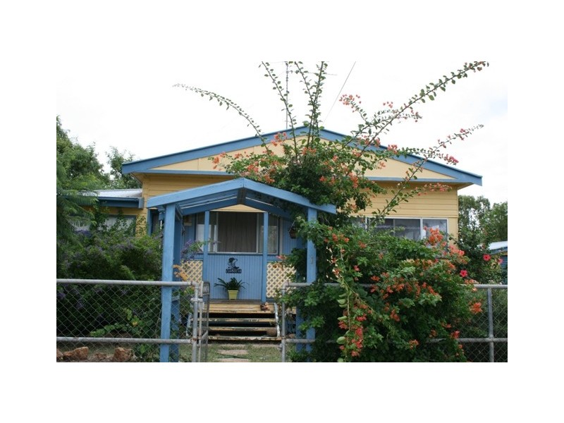 17 WILSON STREET, Condamine QLD 4416