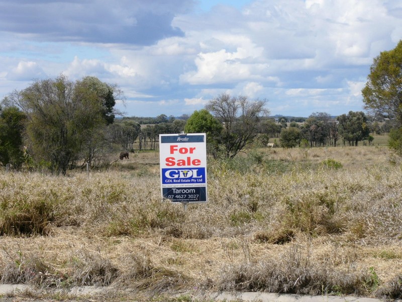 19 Clarke Street, Taroom QLD 4420