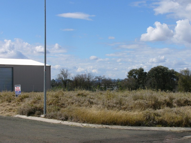 19 Clarke Street, Taroom QLD 4420