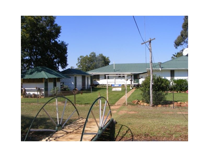* CLOVER LAKES, Cunnamulla QLD 4490