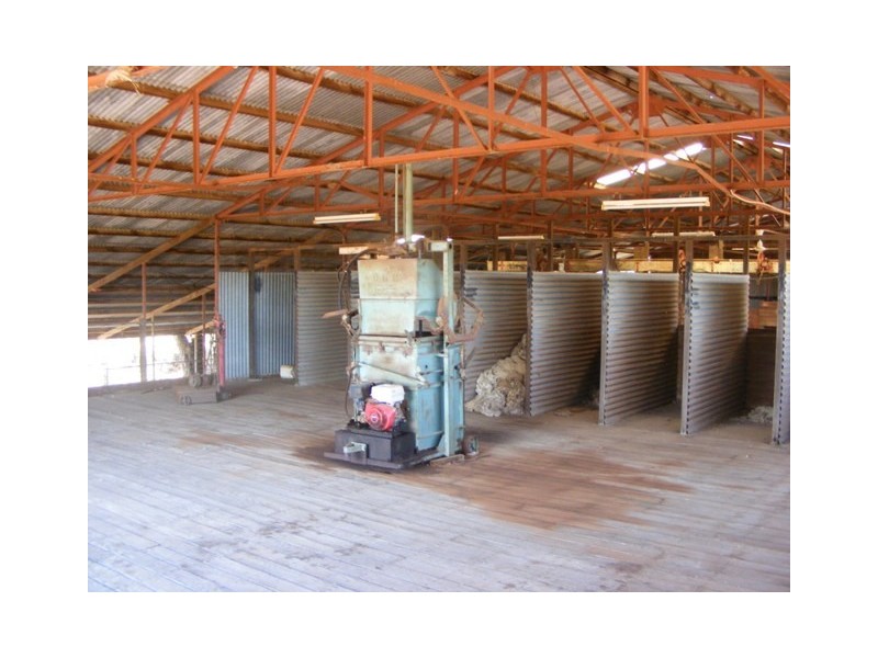 * CLOVER LAKES, Cunnamulla QLD 4490