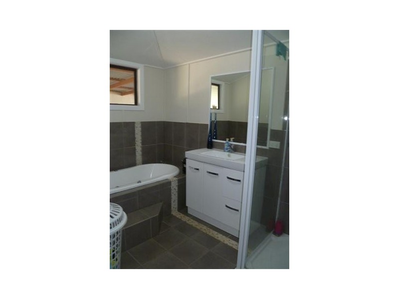 40 Arthur, Roma QLD 4455