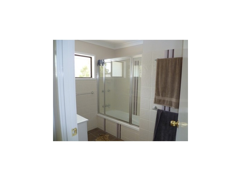 1 NIGHTINGALE, Roma QLD 4455