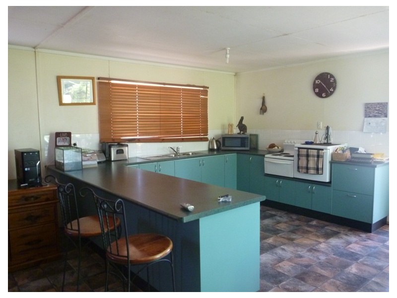 6 Torrs Road, Ilfracombe QLD 4727