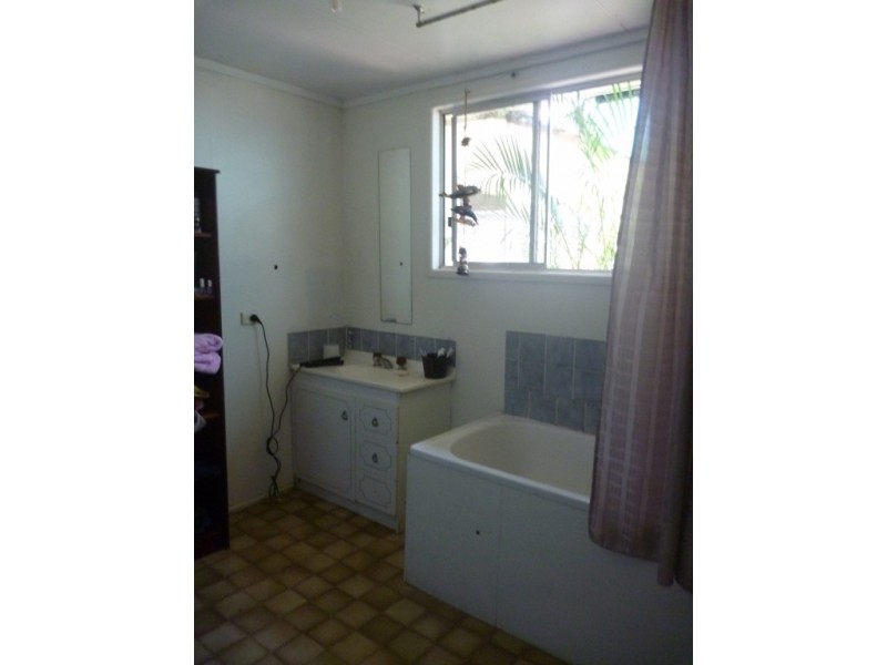 6 Torrs Road, Ilfracombe QLD 4727