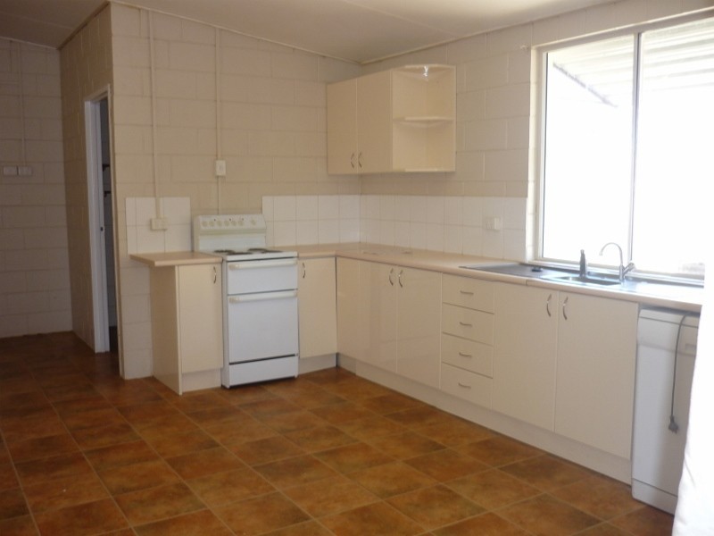 12 Boronia Avenue, St George QLD 4487