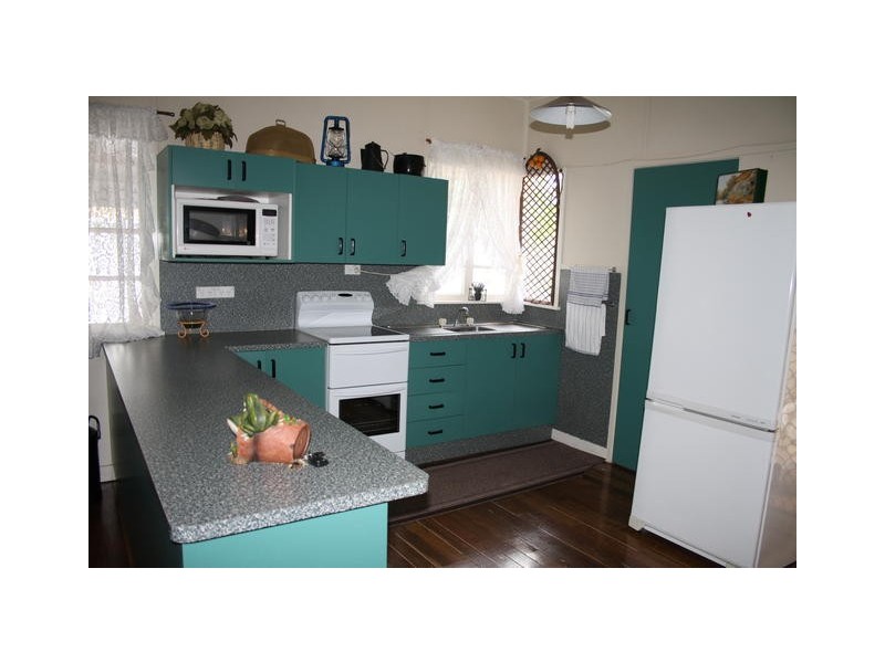 8 ROSE STREET, Blackall QLD 4472