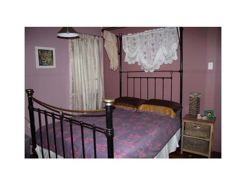 8 ROSE STREET, Blackall QLD 4472