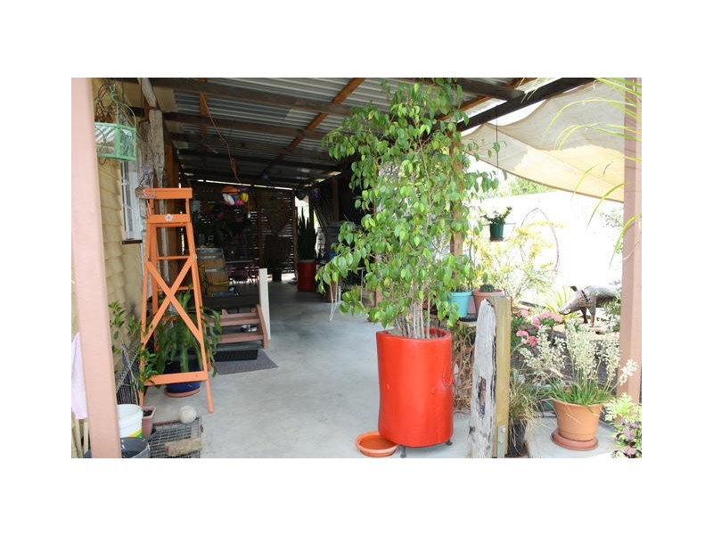 8 ROSE STREET, Blackall QLD 4472