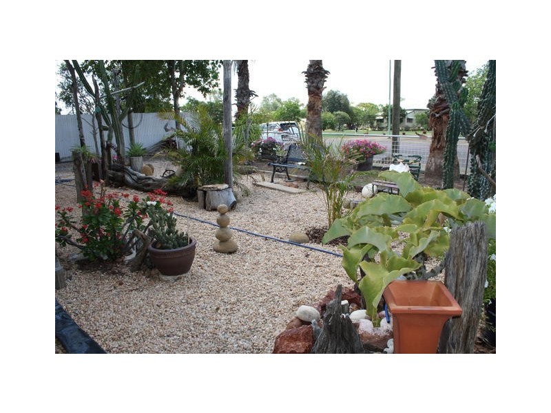 8 ROSE STREET, Blackall QLD 4472