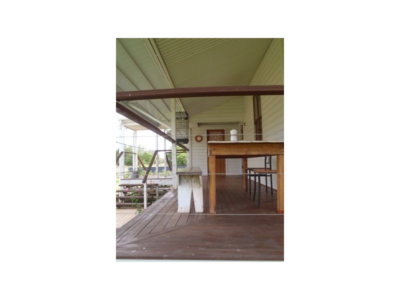 289-291  Alfred St, St George QLD 4487