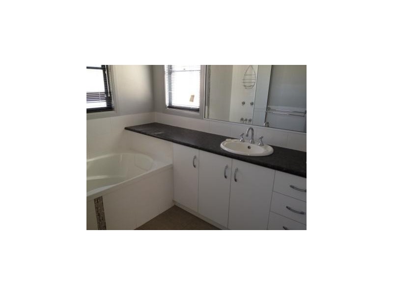 34 McLean Street, Goondiwindi QLD 4390