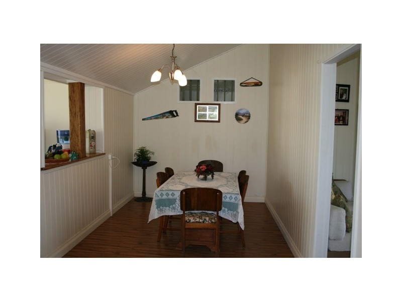 12 MCNULTY ST, Miles QLD 4415