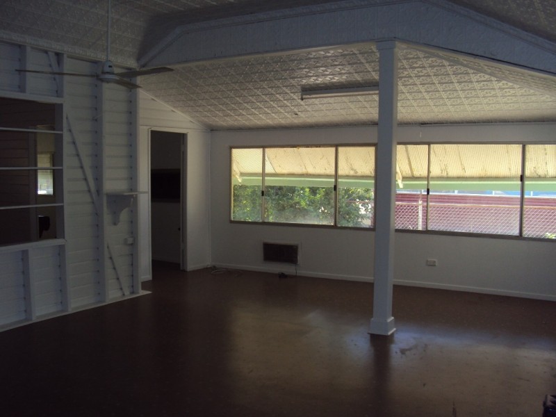 130 Emu Street, Longreach QLD 4730