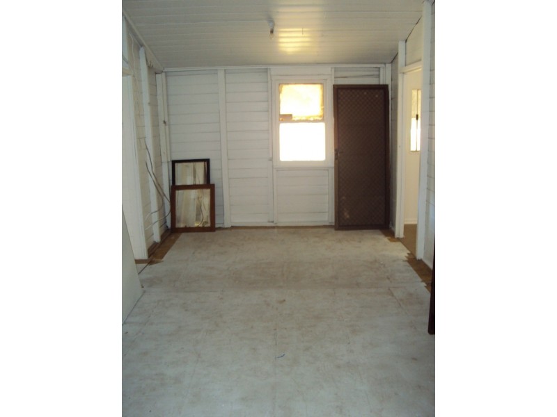 130 Emu Street, Longreach QLD 4730