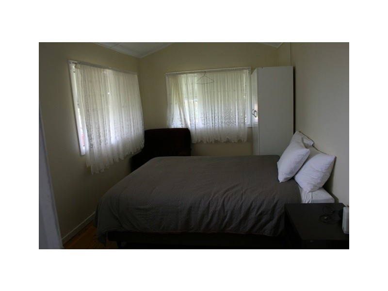 22 LYNAGH ST, Miles QLD 4415