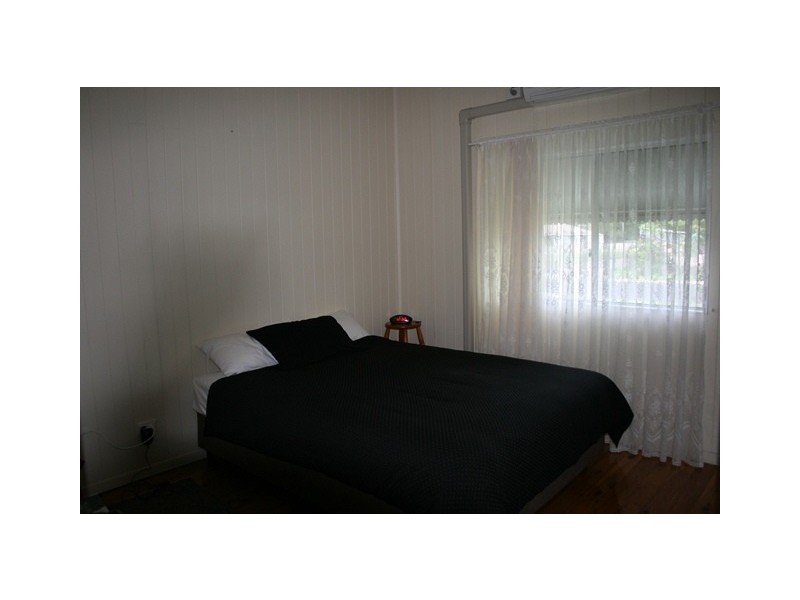 22 LYNAGH ST, Miles QLD 4415