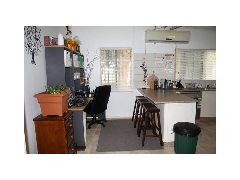 171 RAVENSBOURNE RD, Blackall QLD 4472