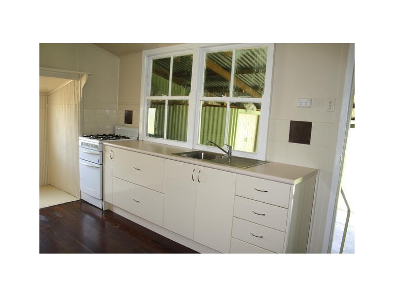 11 ROSE STREET, Blackall QLD 4472