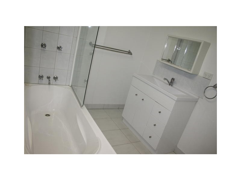 11 ROSE STREET, Blackall QLD 4472