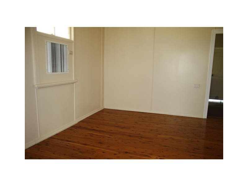 11 ROSE STREET, Blackall QLD 4472