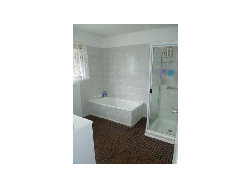 11 BEITZ, Roma QLD 4455