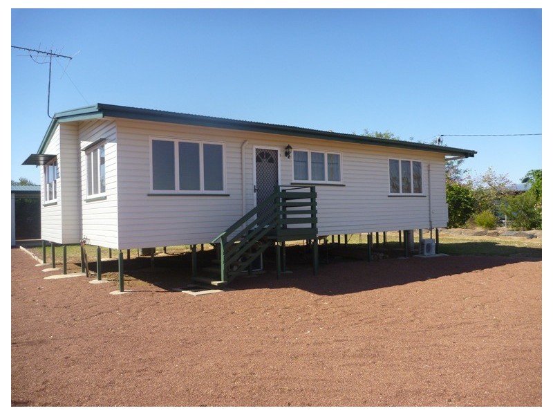 5 Leichardt Street, Ilfracombe QLD 4727