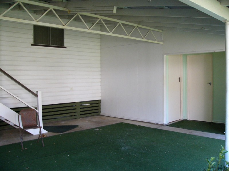 20 Wolsey Street, Taroom QLD 4420