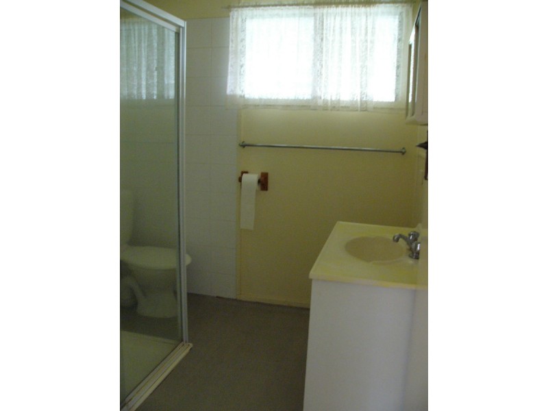 20 Wolsey Street, Taroom QLD 4420