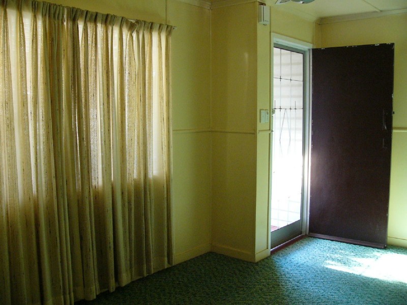 20 Wolsey Street, Taroom QLD 4420